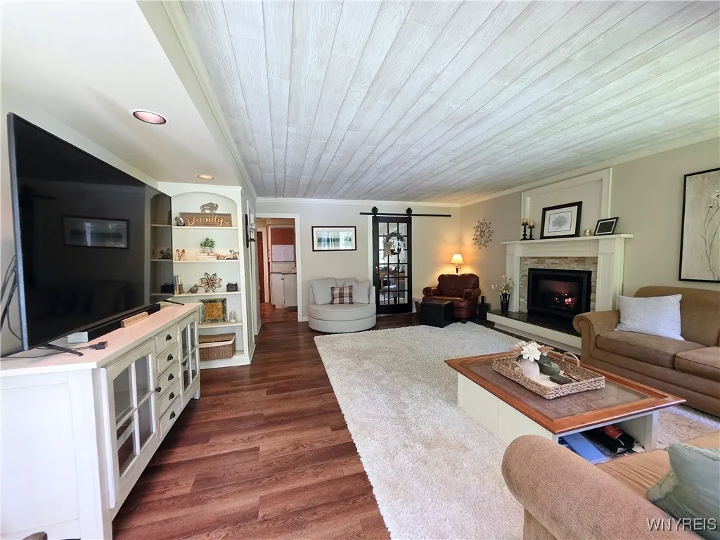 3666 South Hill Road, Hamburg, New York 14075, Hamburg, New York 14075, 3 Bedrooms Bedrooms, 9 Rooms Rooms,2 BathroomsBathrooms,Residential,Closed,3666 South Hill Road, Hamburg, New York 14075,B1606920