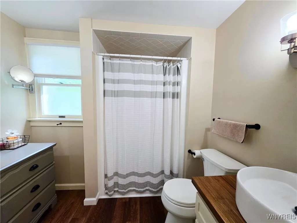 3666 South Hill Road, Hamburg, New York 14075, Hamburg, New York 14075, 3 Bedrooms Bedrooms, 9 Rooms Rooms,2 BathroomsBathrooms,Residential,Closed,3666 South Hill Road, Hamburg, New York 14075,B1606920