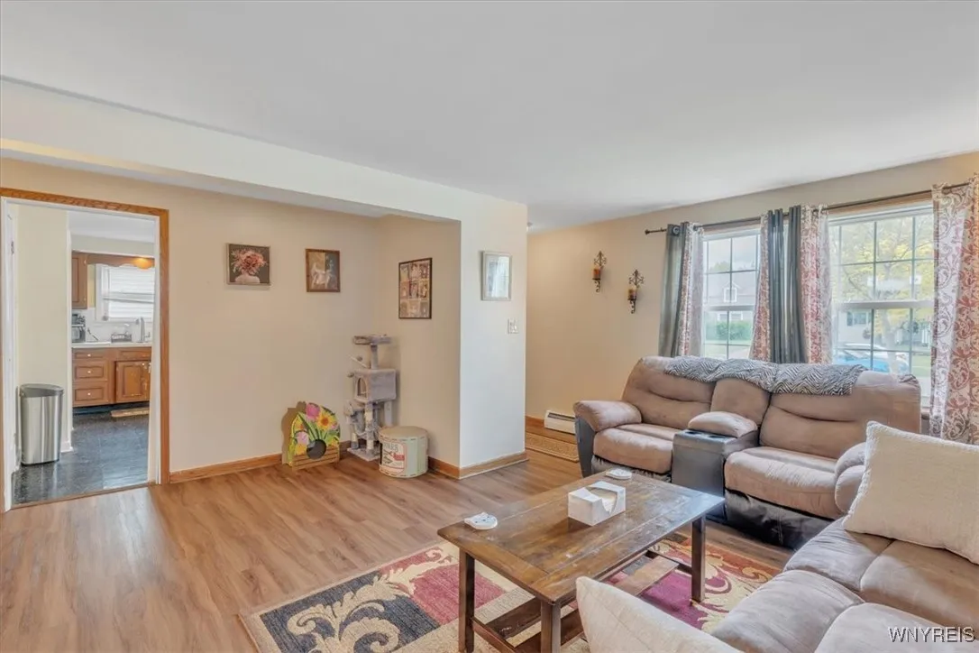 224 Dalton Drive, Tonawanda-town, New York 14223, Tonawanda, New York 14223, 3 Bedrooms Bedrooms, 7 Rooms Rooms,1 BathroomBathrooms,Residential,Closed,224 Dalton Drive, Tonawanda-town, New York 14223,B1609527