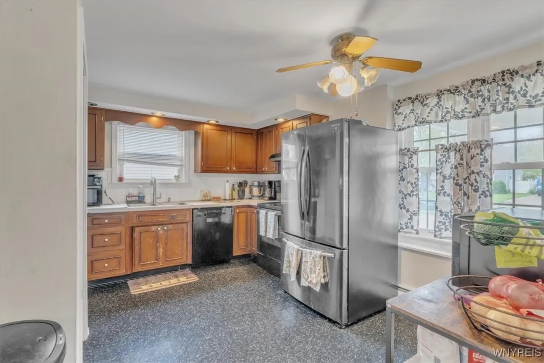 224 Dalton Drive, Tonawanda-town, New York 14223, Tonawanda, New York 14223, 3 Bedrooms Bedrooms, 7 Rooms Rooms,1 BathroomBathrooms,Residential,Closed,224 Dalton Drive, Tonawanda-town, New York 14223,B1609527