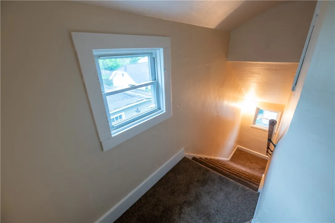 307 West Avenue, East Rochester, New York 14445, East Rochester, New York 14445, 7 Bedrooms Bedrooms, ,3 BathroomsBathrooms,Residential,Closed,307 West Avenue, East Rochester, New York 14445,R1609216