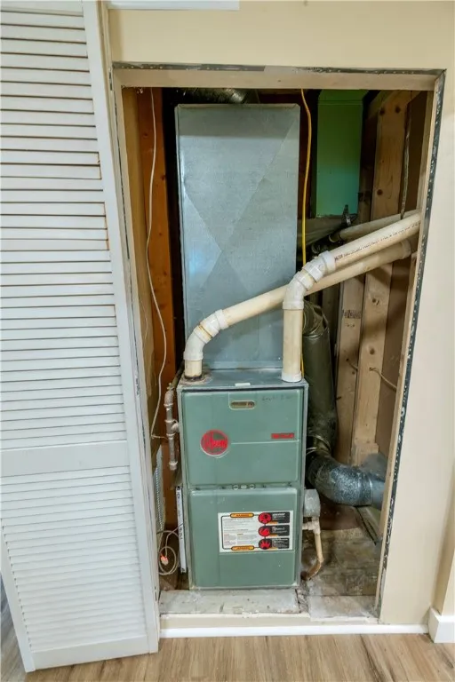 307 West Avenue, East Rochester, New York 14445, East Rochester, New York 14445, 7 Bedrooms Bedrooms, ,3 BathroomsBathrooms,Residential,Closed,307 West Avenue, East Rochester, New York 14445,R1609216