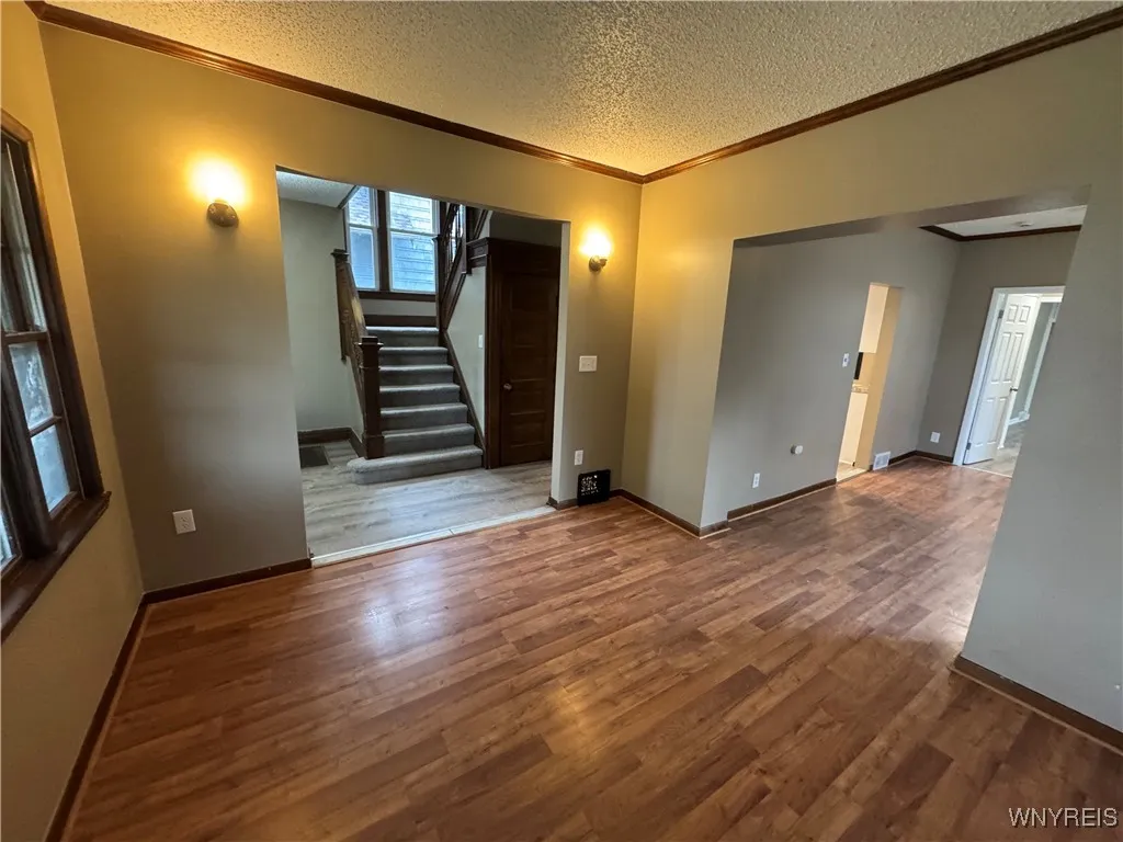 171 56th Street, Niagara Falls, New York 14304, Niagara Falls, New York 14304, 4 Bedrooms Bedrooms, 9 Rooms Rooms,2 BathroomsBathrooms,Residential,Closed,171 56th Street, Niagara Falls, New York 14304,B1606520