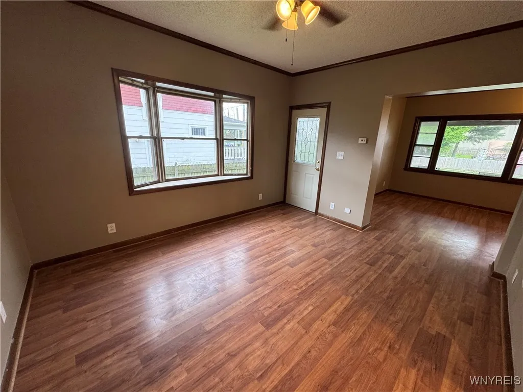 171 56th Street, Niagara Falls, New York 14304, Niagara Falls, New York 14304, 4 Bedrooms Bedrooms, 9 Rooms Rooms,2 BathroomsBathrooms,Residential,Closed,171 56th Street, Niagara Falls, New York 14304,B1606520