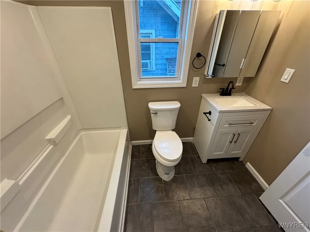 171 56th Street, Niagara Falls, New York 14304, Niagara Falls, New York 14304, 4 Bedrooms Bedrooms, 9 Rooms Rooms,2 BathroomsBathrooms,Residential,Closed,171 56th Street, Niagara Falls, New York 14304,B1606520