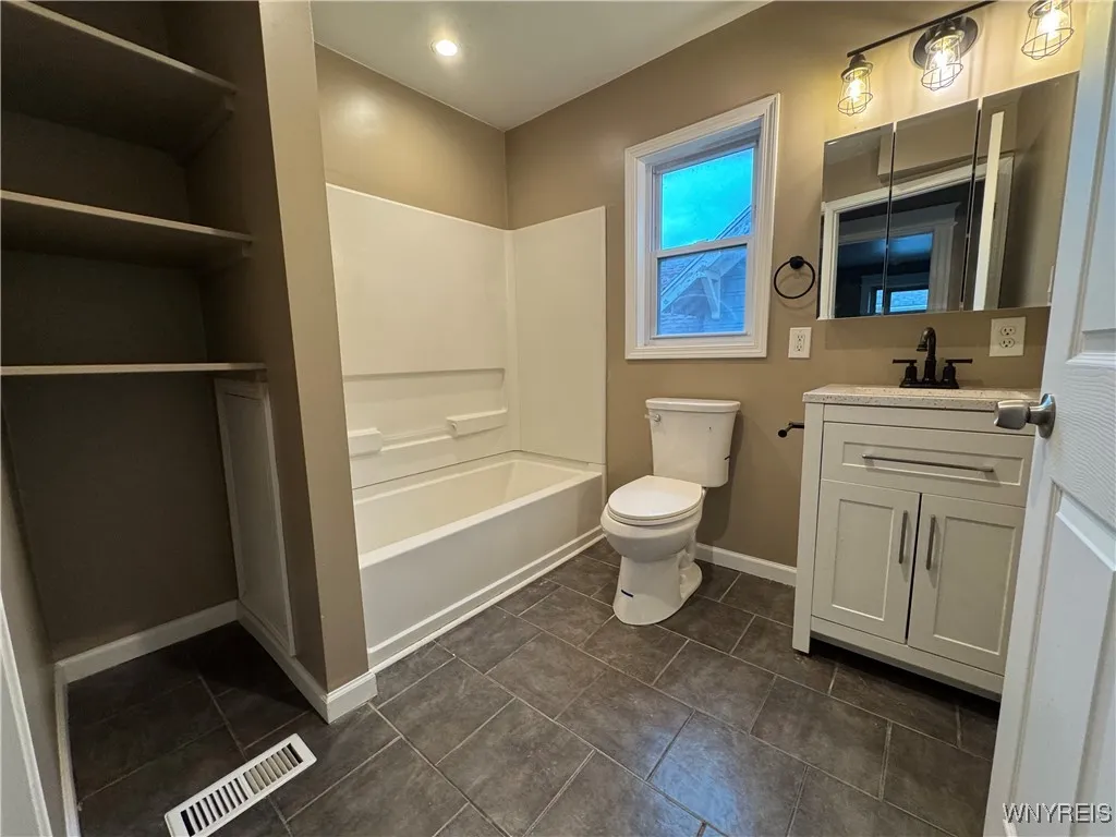 171 56th Street, Niagara Falls, New York 14304, Niagara Falls, New York 14304, 4 Bedrooms Bedrooms, 9 Rooms Rooms,2 BathroomsBathrooms,Residential,Closed,171 56th Street, Niagara Falls, New York 14304,B1606520