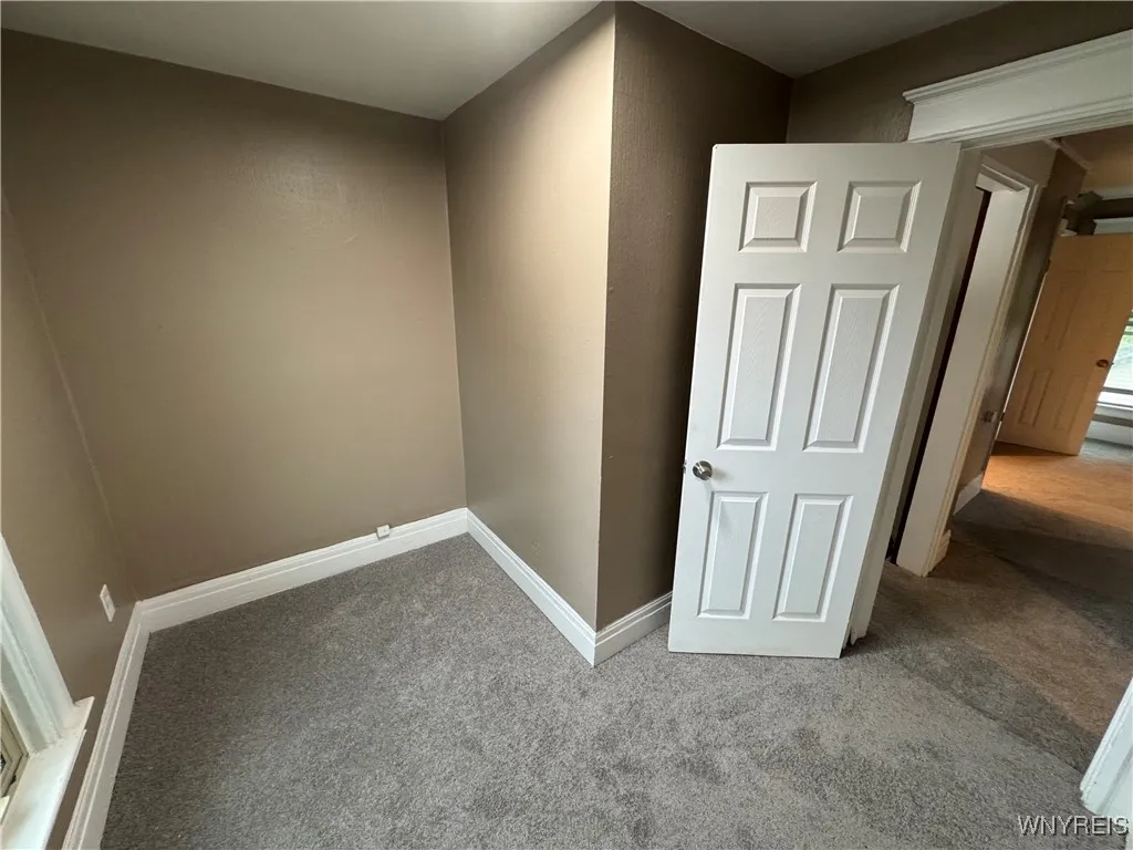 171 56th Street, Niagara Falls, New York 14304, Niagara Falls, New York 14304, 4 Bedrooms Bedrooms, 9 Rooms Rooms,2 BathroomsBathrooms,Residential,Closed,171 56th Street, Niagara Falls, New York 14304,B1606520