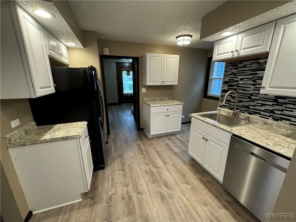 171 56th Street, Niagara Falls, New York 14304, Niagara Falls, New York 14304, 4 Bedrooms Bedrooms, 9 Rooms Rooms,2 BathroomsBathrooms,Residential,Closed,171 56th Street, Niagara Falls, New York 14304,B1606520