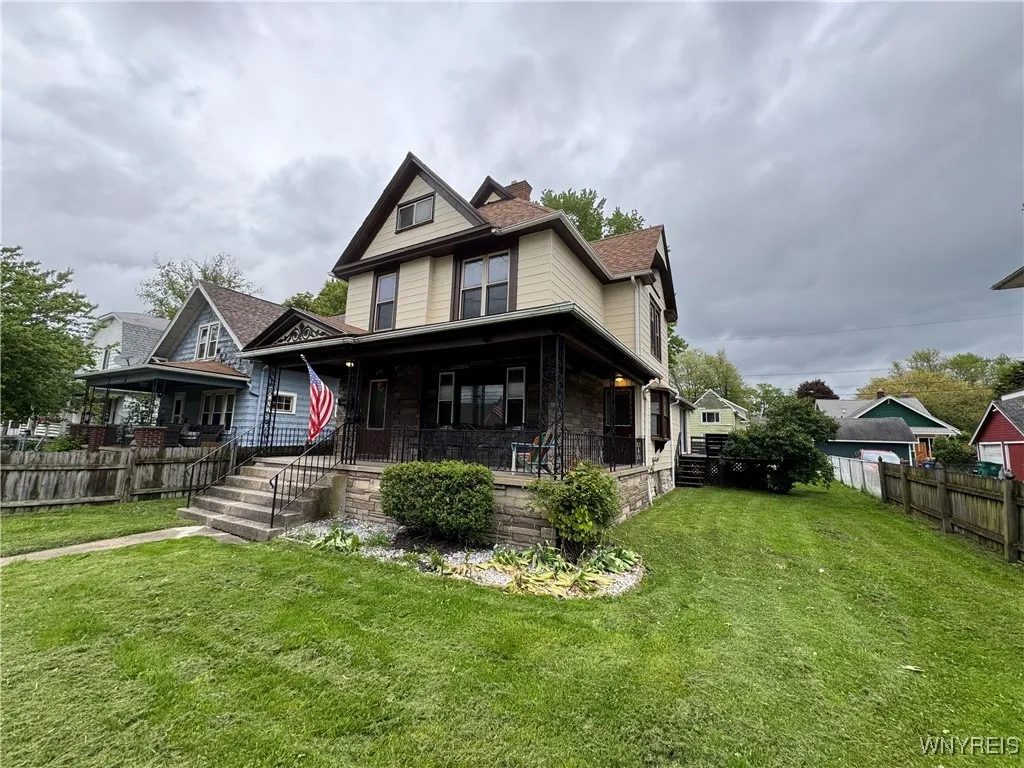 171 56th Street, Niagara Falls, New York 14304, Niagara Falls, New York 14304, 4 Bedrooms Bedrooms, 9 Rooms Rooms,2 BathroomsBathrooms,Residential,Closed,171 56th Street, Niagara Falls, New York 14304,B1606520