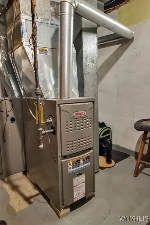202 Tremaine Avenue, Tonawanda-town, New York 1421, Tonawanda, New York 14217, 4 Bedrooms Bedrooms, ,2 BathroomsBathrooms,Residential,Closed,202 Tremaine Avenue, Tonawanda-town, New York 1421,B1609612