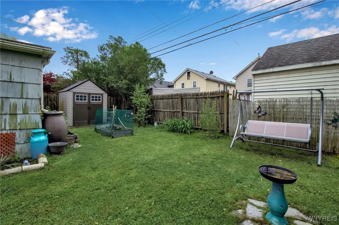 202 Tremaine Avenue, Tonawanda-town, New York 1421, Tonawanda, New York 14217, 4 Bedrooms Bedrooms, ,2 BathroomsBathrooms,Residential,Closed,202 Tremaine Avenue, Tonawanda-town, New York 1421,B1609612