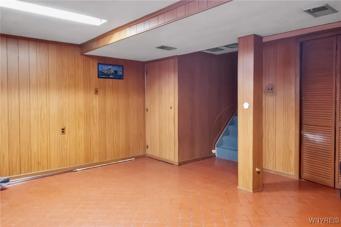 202 Tremaine Avenue, Tonawanda-town, New York 1421, Tonawanda, New York 14217, 4 Bedrooms Bedrooms, ,2 BathroomsBathrooms,Residential,Closed,202 Tremaine Avenue, Tonawanda-town, New York 1421,B1609612