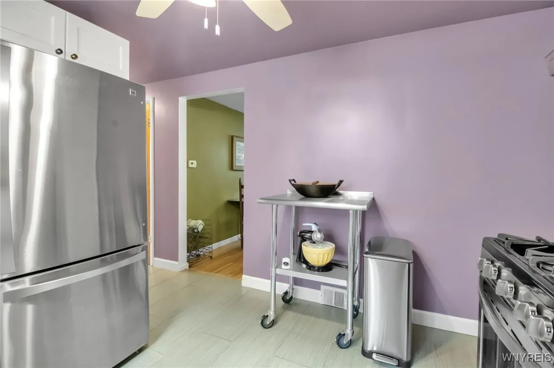 202 Tremaine Avenue, Tonawanda-town, New York 1421, Tonawanda, New York 14217, 4 Bedrooms Bedrooms, ,2 BathroomsBathrooms,Residential,Closed,202 Tremaine Avenue, Tonawanda-town, New York 1421,B1609612