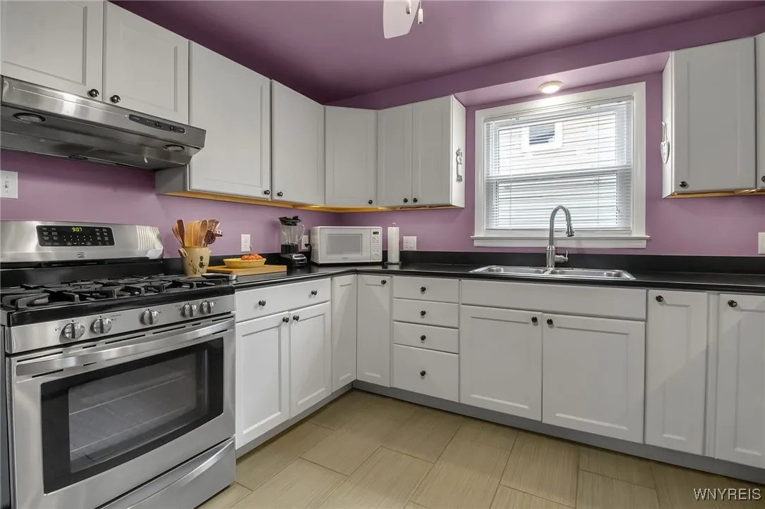202 Tremaine Avenue, Tonawanda-town, New York 1421, Tonawanda, New York 14217, 4 Bedrooms Bedrooms, ,2 BathroomsBathrooms,Residential,Closed,202 Tremaine Avenue, Tonawanda-town, New York 1421,B1609612