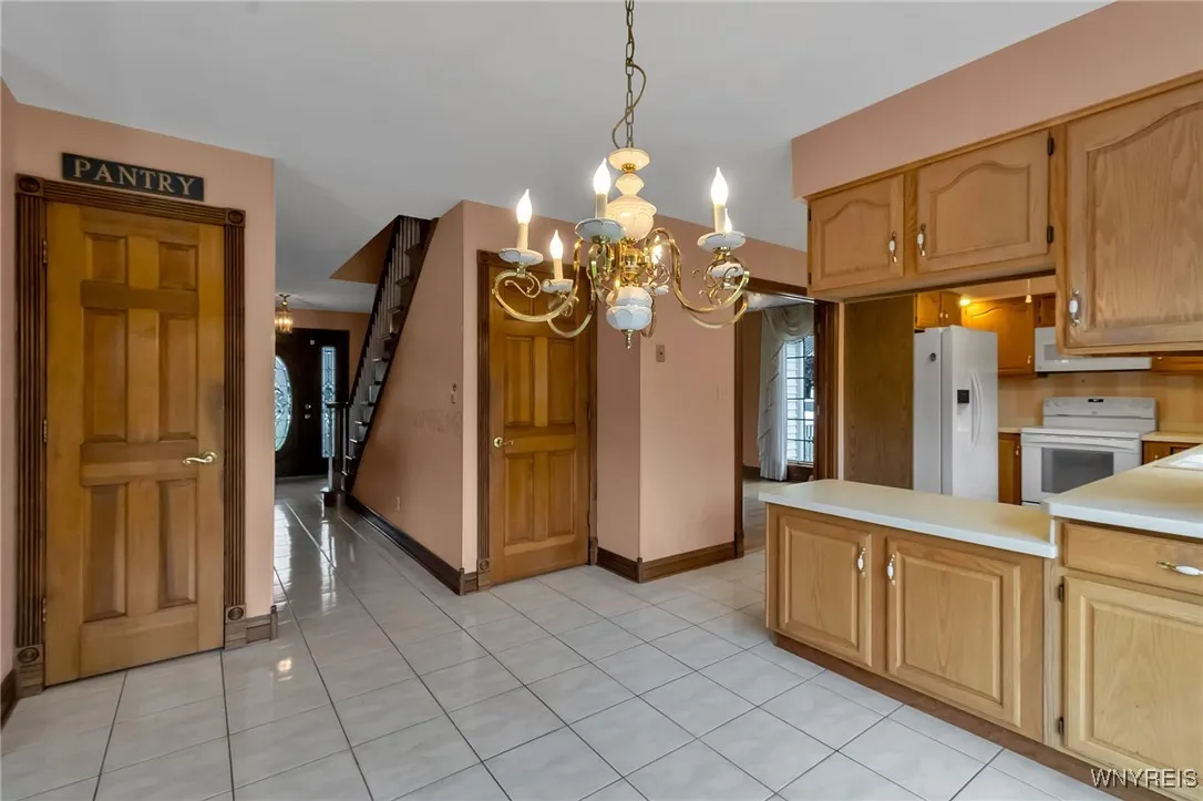 6675 Rohr Street, Wheatfield, New York 14304, Wheatfield, New York 14304, 3 Bedrooms Bedrooms, 9 Rooms Rooms,3 BathroomsBathrooms,Residential,Closed,6675 Rohr Street, Wheatfield, New York 14304,0,B1609615