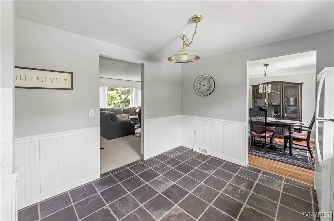 13 Robin Court, West Seneca, New York 14224, West Seneca, New York 14224, 3 Bedrooms Bedrooms, 7 Rooms Rooms,1 BathroomBathrooms,Residential,Closed,13 Robin Court, West Seneca, New York 14224,B1609664