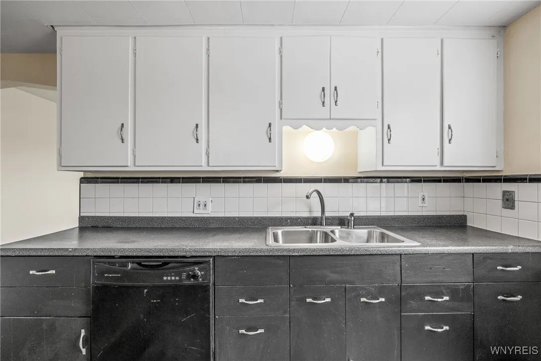 2365 Genesee Street, Cheektowaga, New York 14225, Cheektowaga, New York 14225, ,Commercial Sale,Closed,2365 Genesee Street, Cheektowaga, New York 14225,B1609715