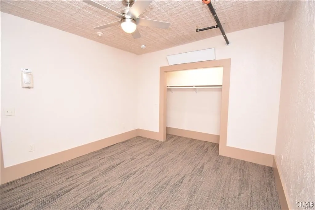 X-Large Bedroom