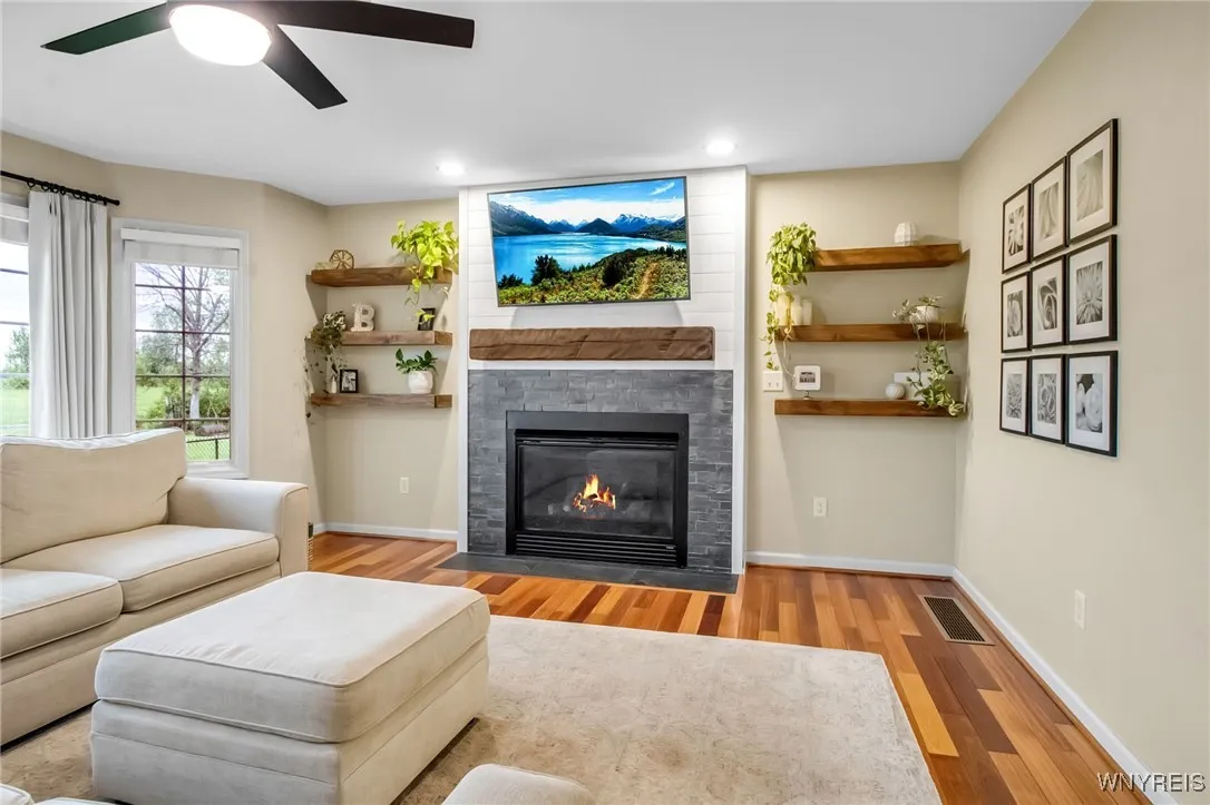 4343 Lockport Road, Cambria, New York 14094, Cambria, New York 14094, 3 Bedrooms Bedrooms, 9 Rooms Rooms,2 BathroomsBathrooms,Residential,Closed,4343 Lockport Road, Cambria, New York 14094,0,B1609536