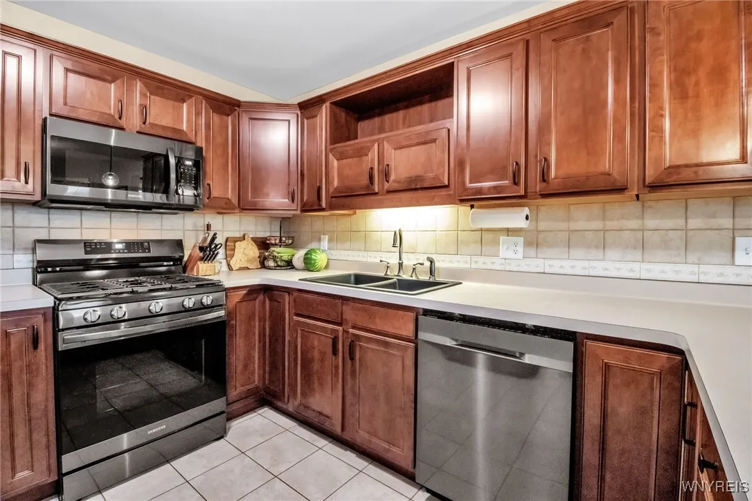 4343 Lockport Road, Cambria, New York 14094, Cambria, New York 14094, 3 Bedrooms Bedrooms, 9 Rooms Rooms,2 BathroomsBathrooms,Residential,Closed,4343 Lockport Road, Cambria, New York 14094,0,B1609536