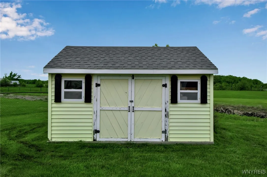 4343 Lockport Road, Cambria, New York 14094, Cambria, New York 14094, 3 Bedrooms Bedrooms, 9 Rooms Rooms,2 BathroomsBathrooms,Residential,Closed,4343 Lockport Road, Cambria, New York 14094,0,B1609536