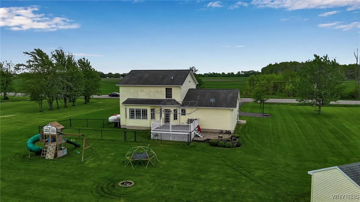 4343 Lockport Road, Cambria, New York 14094, Cambria, New York 14094, 3 Bedrooms Bedrooms, 9 Rooms Rooms,2 BathroomsBathrooms,Residential,Closed,4343 Lockport Road, Cambria, New York 14094,0,B1609536