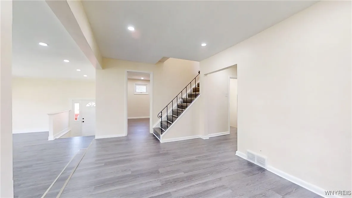 7847 Erie Road, Evans, New York 14047, Evans, New York 14047, 4 Bedrooms Bedrooms, 6 Rooms Rooms,2 BathroomsBathrooms,Residential,Closed,7847 Erie Road, Evans, New York 14047,0,B1609453