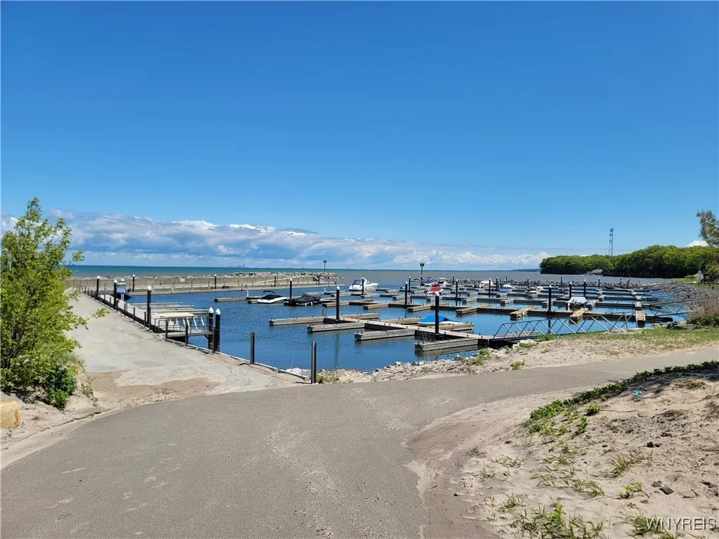 7847 Erie Road, Evans, New York 14047, Evans, New York 14047, 4 Bedrooms Bedrooms, 6 Rooms Rooms,2 BathroomsBathrooms,Residential,Closed,7847 Erie Road, Evans, New York 14047,0,B1609453