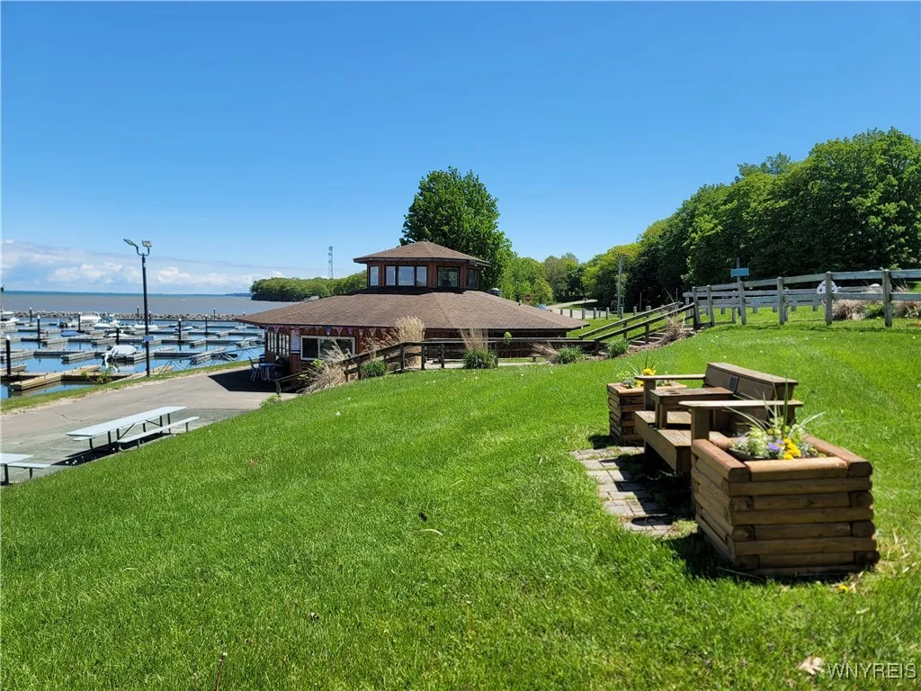 7847 Erie Road, Evans, New York 14047, Evans, New York 14047, 4 Bedrooms Bedrooms, 6 Rooms Rooms,2 BathroomsBathrooms,Residential,Closed,7847 Erie Road, Evans, New York 14047,0,B1609453