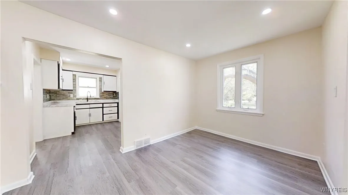 7847 Erie Road, Evans, New York 14047, Evans, New York 14047, 4 Bedrooms Bedrooms, 6 Rooms Rooms,2 BathroomsBathrooms,Residential,Closed,7847 Erie Road, Evans, New York 14047,0,B1609453