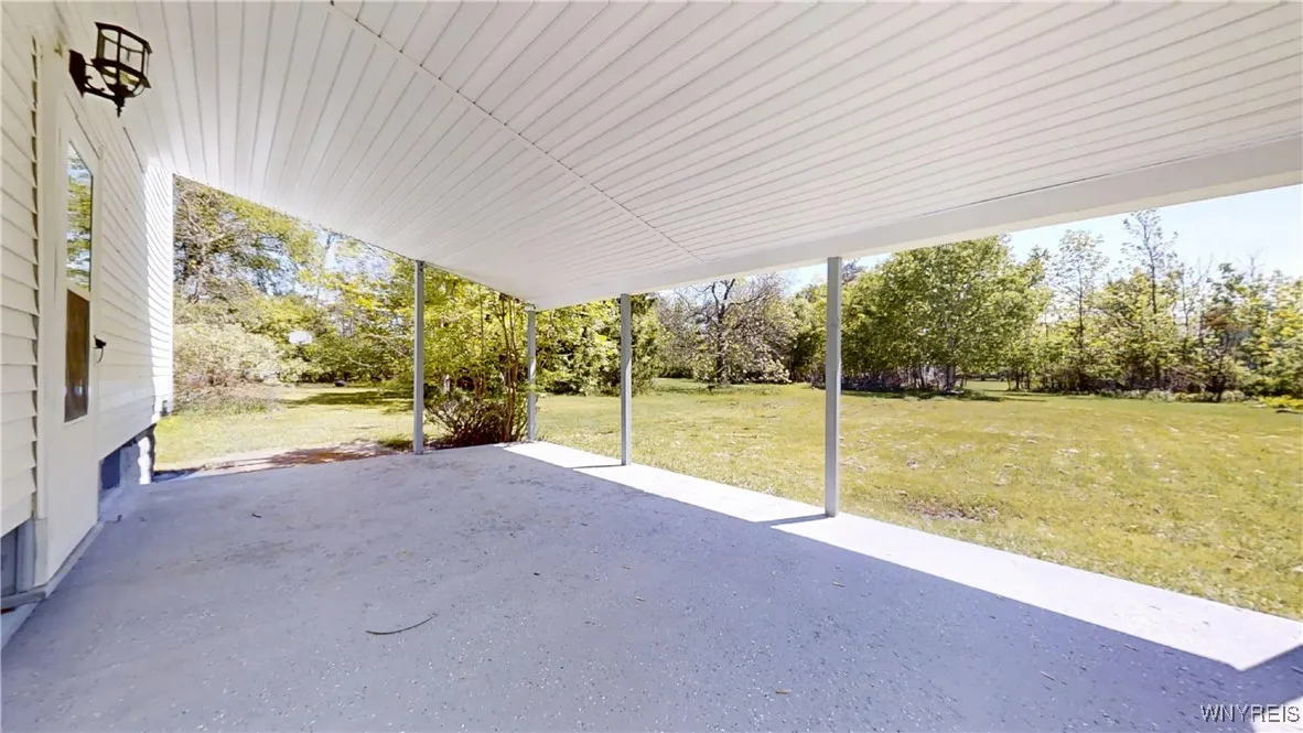 7847 Erie Road, Evans, New York 14047, Evans, New York 14047, 4 Bedrooms Bedrooms, 6 Rooms Rooms,2 BathroomsBathrooms,Residential,Closed,7847 Erie Road, Evans, New York 14047,0,B1609453