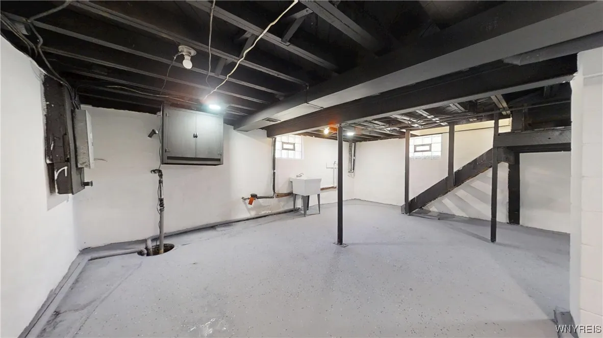 7847 Erie Road, Evans, New York 14047, Evans, New York 14047, 4 Bedrooms Bedrooms, 6 Rooms Rooms,2 BathroomsBathrooms,Residential,Closed,7847 Erie Road, Evans, New York 14047,0,B1609453