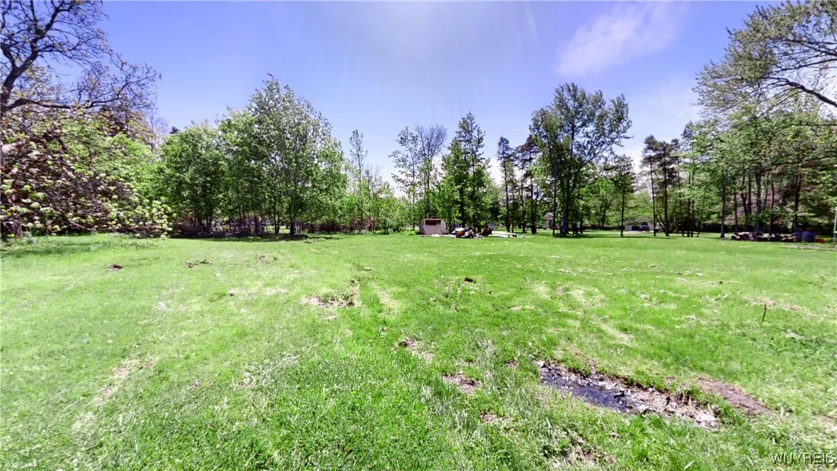 7847 Erie Road, Evans, New York 14047, Evans, New York 14047, 4 Bedrooms Bedrooms, 6 Rooms Rooms,2 BathroomsBathrooms,Residential,Closed,7847 Erie Road, Evans, New York 14047,0,B1609453