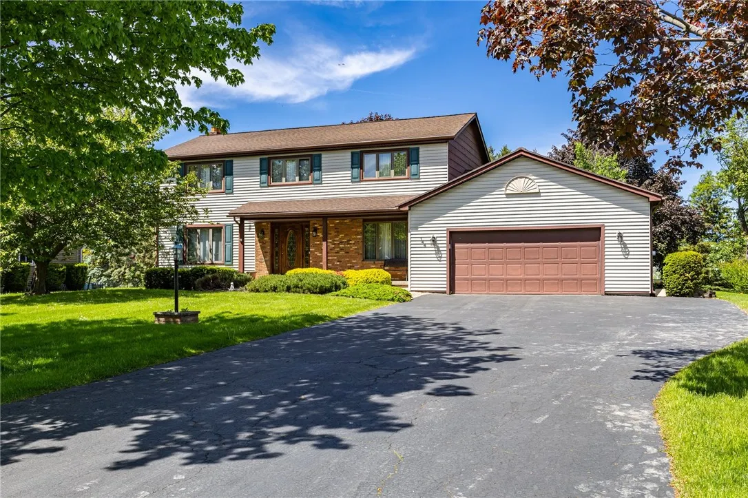 144 Guygrace Lane, Penfield, New York 14580, Penfield, New York 14580, 4 Bedrooms Bedrooms, 9 Rooms Rooms,2 BathroomsBathrooms,Residential,Closed,144 Guygrace Lane, Penfield, New York 14580,R1609731