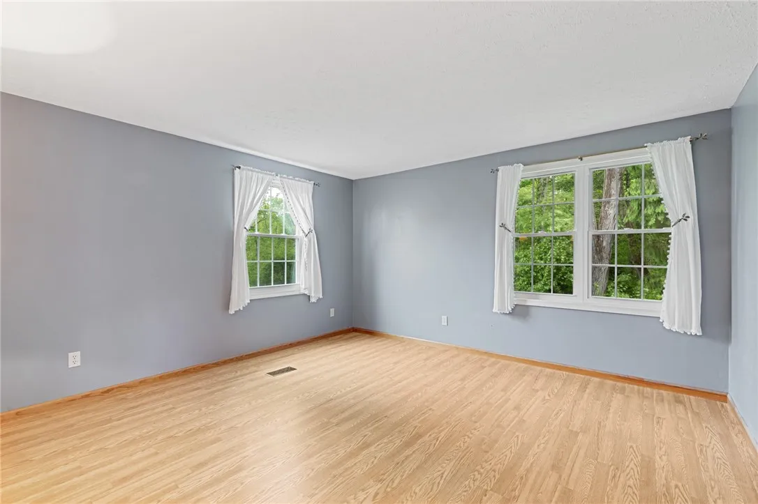194 Citation Drive, Henrietta, New York 14467, Henrietta, New York 14467, 4 Bedrooms Bedrooms, 10 Rooms Rooms,2 BathroomsBathrooms,Residential,Closed,194 Citation Drive, Henrietta, New York 14467,R1609741