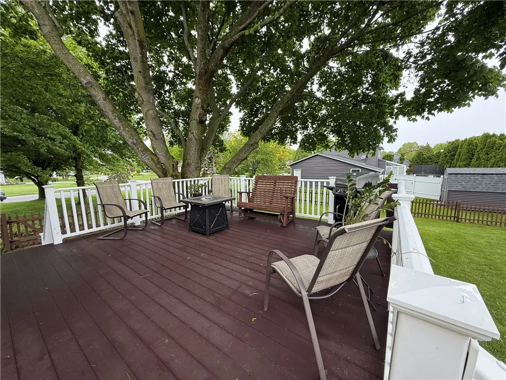 300 Amy Lane, Clarkson, New York 14420, Clarkson, New York 14420, 3 Bedrooms Bedrooms, 9 Rooms Rooms,2 BathroomsBathrooms,Residential,Closed,300 Amy Lane, Clarkson, New York 14420,R1609127