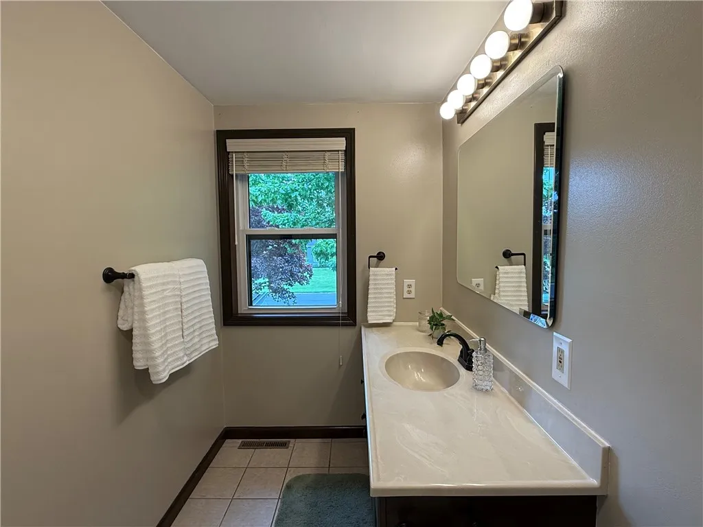 300 Amy Lane, Clarkson, New York 14420, Clarkson, New York 14420, 3 Bedrooms Bedrooms, 9 Rooms Rooms,2 BathroomsBathrooms,Residential,Closed,300 Amy Lane, Clarkson, New York 14420,R1609127