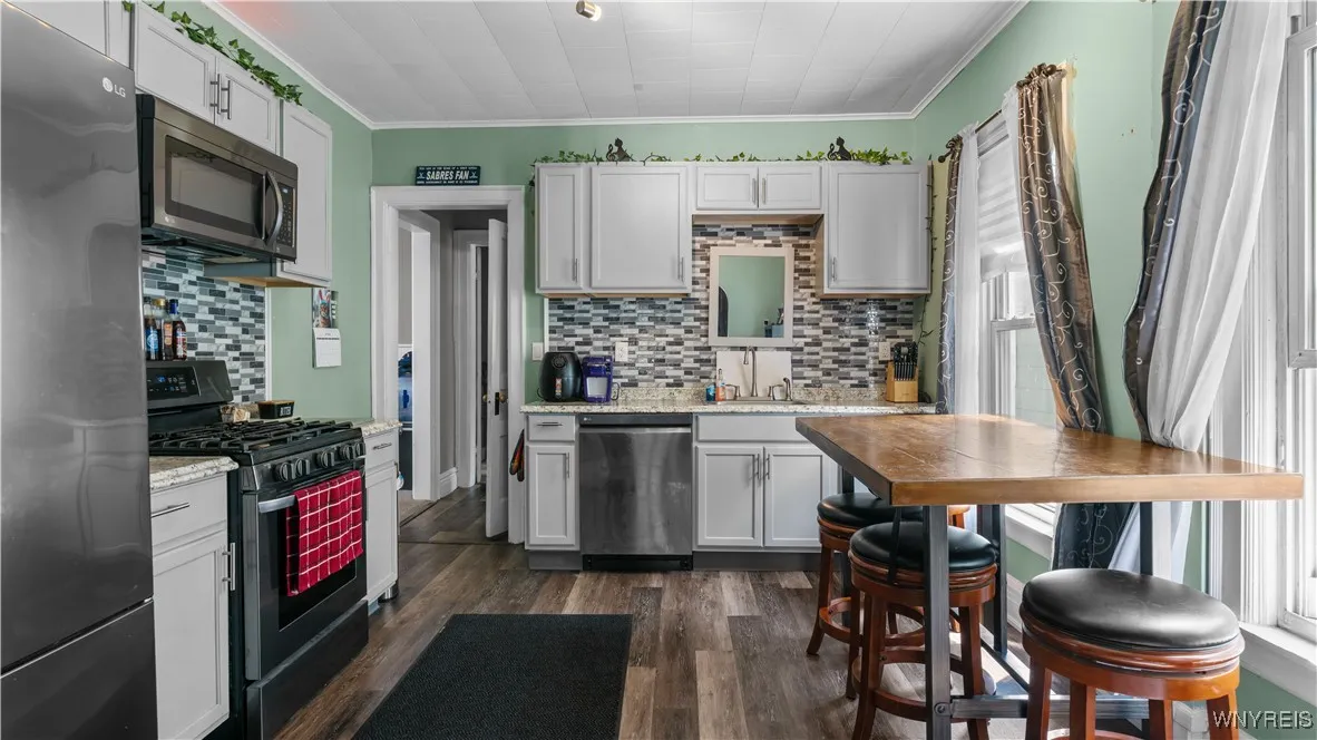 35 Duerstein Street, Buffalo, New York 14210, Buffalo, New York 14210, 6 Bedrooms Bedrooms, ,2 BathroomsBathrooms,Residential,Closed,35 Duerstein Street, Buffalo, New York 14210,B1609687