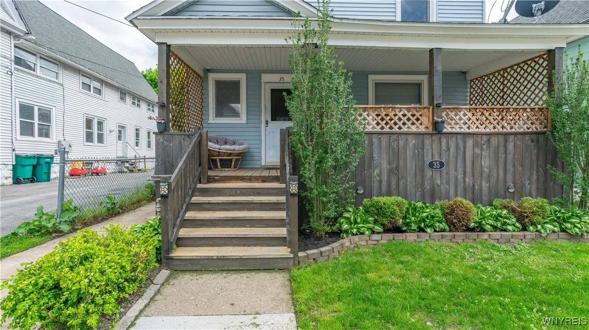 35 Duerstein Street, Buffalo, New York 14210, Buffalo, New York 14210, 6 Bedrooms Bedrooms, ,2 BathroomsBathrooms,Residential,Closed,35 Duerstein Street, Buffalo, New York 14210,B1609687