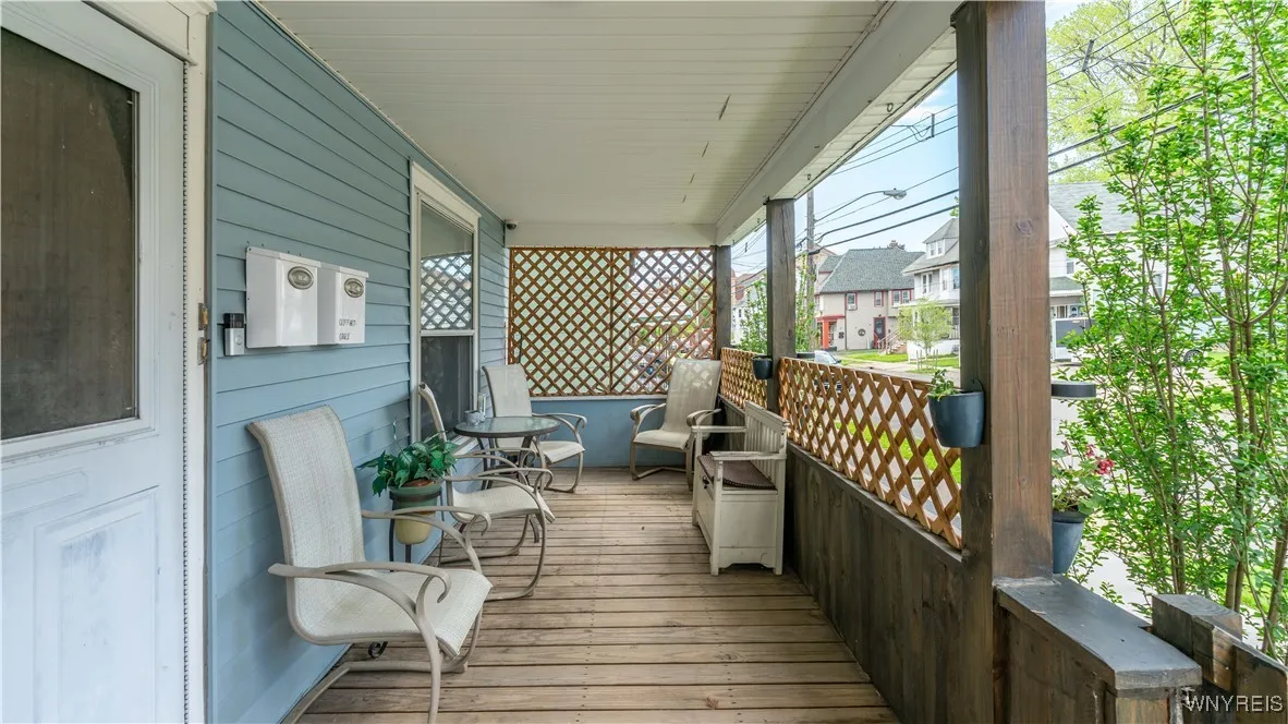 35 Duerstein Street, Buffalo, New York 14210, Buffalo, New York 14210, 6 Bedrooms Bedrooms, ,2 BathroomsBathrooms,Residential,Closed,35 Duerstein Street, Buffalo, New York 14210,B1609687