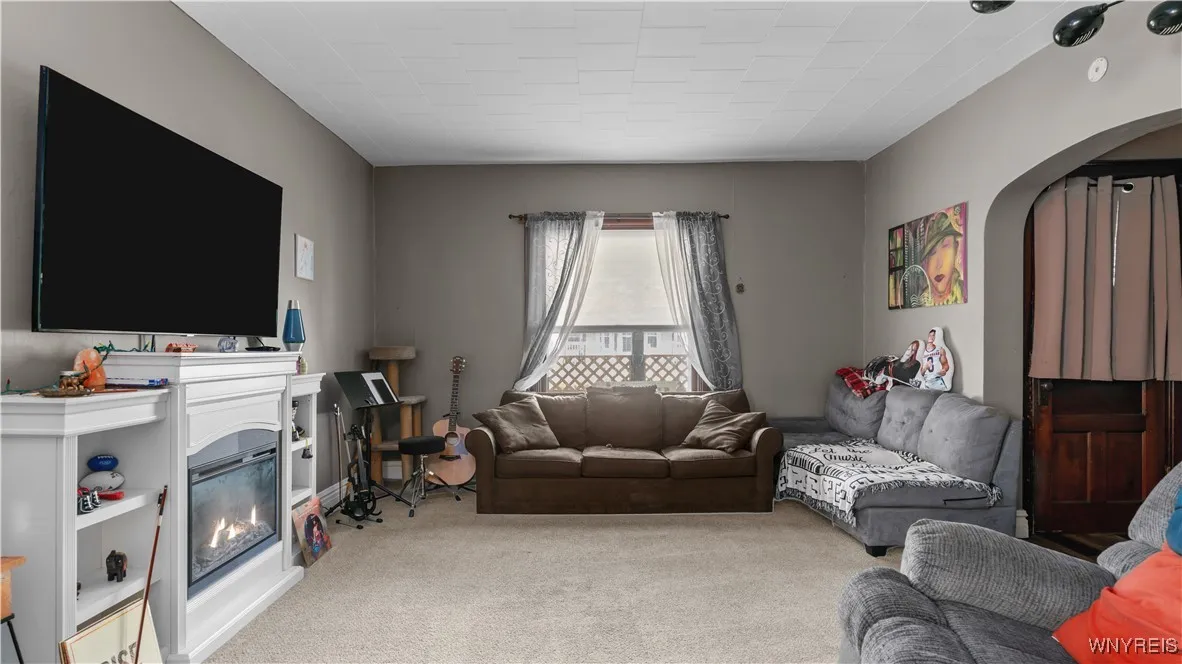 35 Duerstein Street, Buffalo, New York 14210, Buffalo, New York 14210, 6 Bedrooms Bedrooms, ,2 BathroomsBathrooms,Residential,Closed,35 Duerstein Street, Buffalo, New York 14210,B1609687