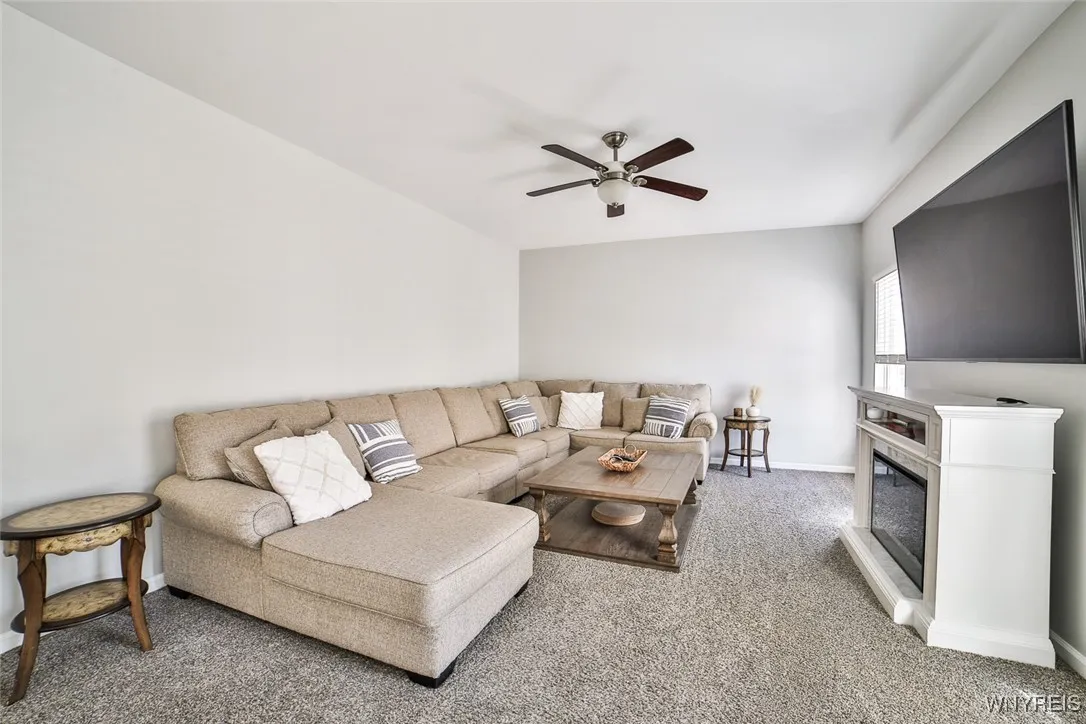 2224 Hunters Hollow Lane, Hamburg, New York 14085, Hamburg, New York 14085, 4 Bedrooms Bedrooms, 10 Rooms Rooms,3 BathroomsBathrooms,Residential,Closed,2224 Hunters Hollow Lane, Hamburg, New York 14085,0,B1603742
