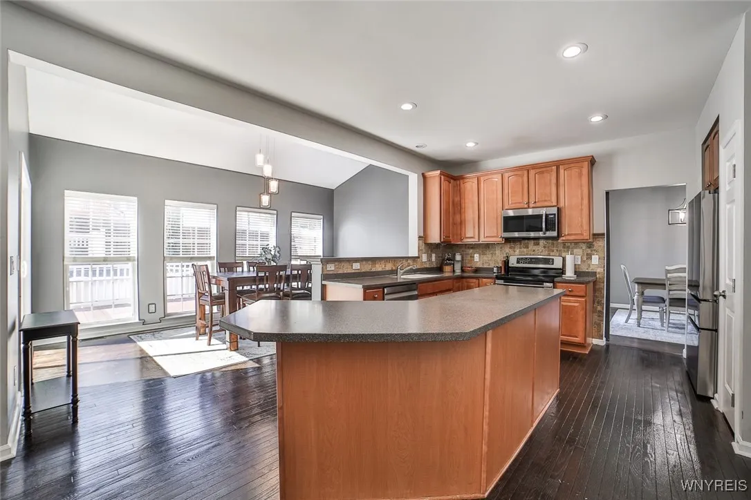 2224 Hunters Hollow Lane, Hamburg, New York 14085, Hamburg, New York 14085, 4 Bedrooms Bedrooms, 10 Rooms Rooms,3 BathroomsBathrooms,Residential,Closed,2224 Hunters Hollow Lane, Hamburg, New York 14085,0,B1603742