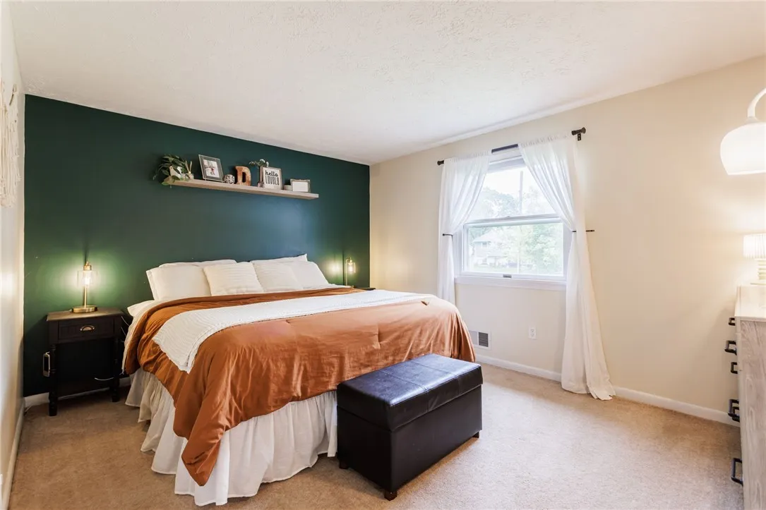 25 Selkirk Drive, Greece, New York 14626, Greece, New York 14626, 3 Bedrooms Bedrooms, 6 Rooms Rooms,1 BathroomBathrooms,Residential,Closed,25 Selkirk Drive, Greece, New York 14626,R1608429