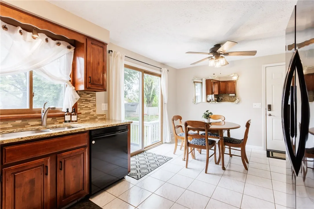 25 Selkirk Drive, Greece, New York 14626, Greece, New York 14626, 3 Bedrooms Bedrooms, 6 Rooms Rooms,1 BathroomBathrooms,Residential,Closed,25 Selkirk Drive, Greece, New York 14626,R1608429
