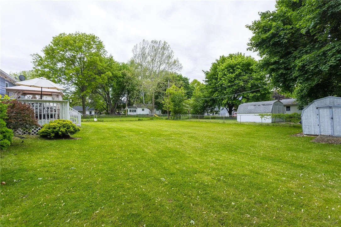 25 Selkirk Drive, Greece, New York 14626, Greece, New York 14626, 3 Bedrooms Bedrooms, 6 Rooms Rooms,1 BathroomBathrooms,Residential,Closed,25 Selkirk Drive, Greece, New York 14626,R1608429