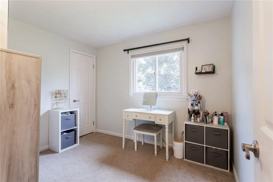 25 Selkirk Drive, Greece, New York 14626, Greece, New York 14626, 3 Bedrooms Bedrooms, 6 Rooms Rooms,1 BathroomBathrooms,Residential,Closed,25 Selkirk Drive, Greece, New York 14626,R1608429