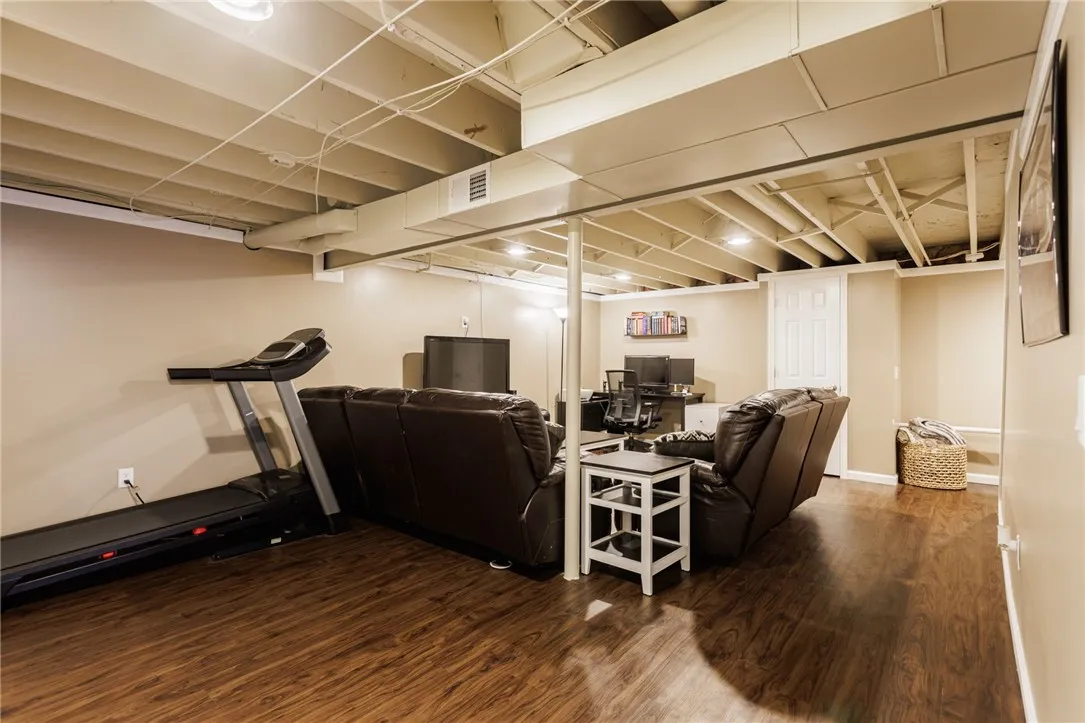 25 Selkirk Drive, Greece, New York 14626, Greece, New York 14626, 3 Bedrooms Bedrooms, 6 Rooms Rooms,1 BathroomBathrooms,Residential,Closed,25 Selkirk Drive, Greece, New York 14626,R1608429