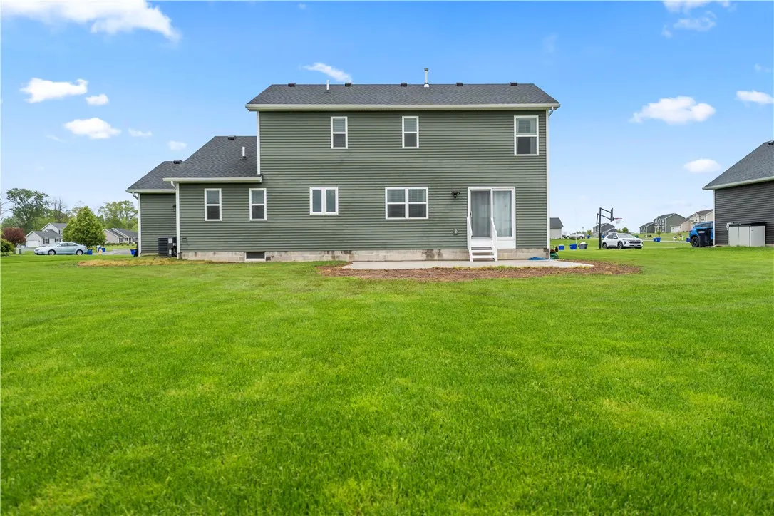 214 Blue Mountain Drive, Parma, New York 14468, Parma, New York 14468, 3 Bedrooms Bedrooms, 8 Rooms Rooms,2 BathroomsBathrooms,Residential,Closed,214 Blue Mountain Drive, Parma, New York 14468,R1608372