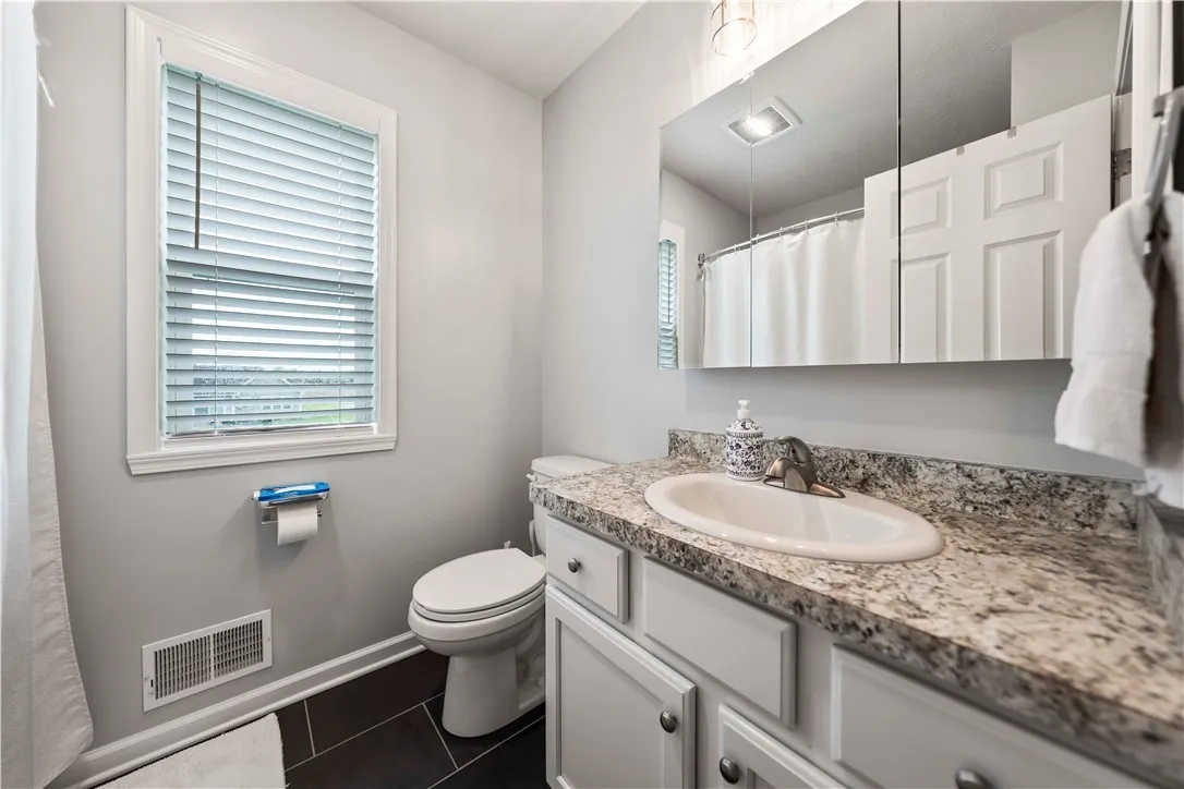 214 Blue Mountain Drive, Parma, New York 14468, Parma, New York 14468, 3 Bedrooms Bedrooms, 8 Rooms Rooms,2 BathroomsBathrooms,Residential,Closed,214 Blue Mountain Drive, Parma, New York 14468,R1608372